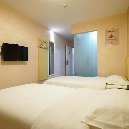 גואנגג'ואו Jia Mei Xin Holiday Hotel Baiyun Airport Branch מראה חיצוני תמונה